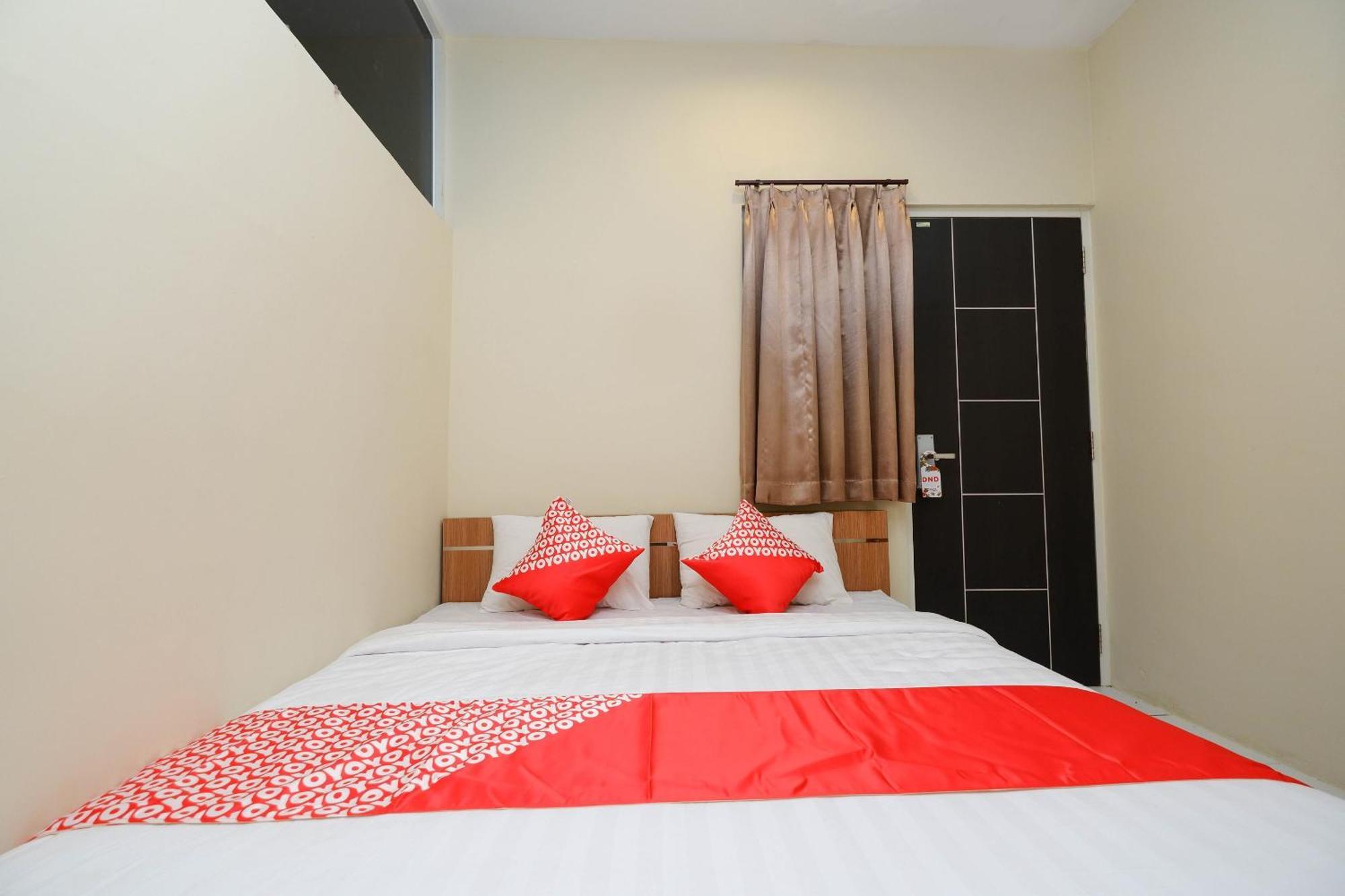 Unta Residence Semarang Luaran gambar
