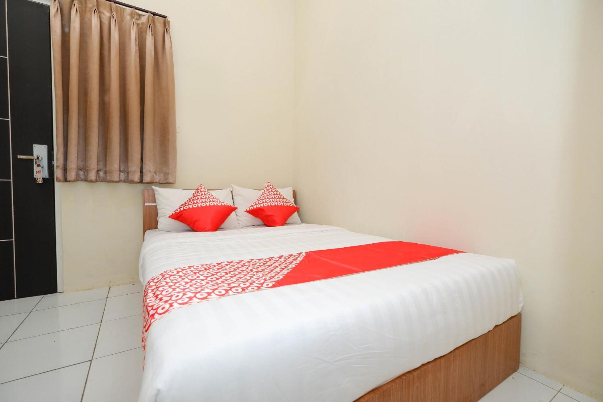 Unta Residence Semarang Luaran gambar