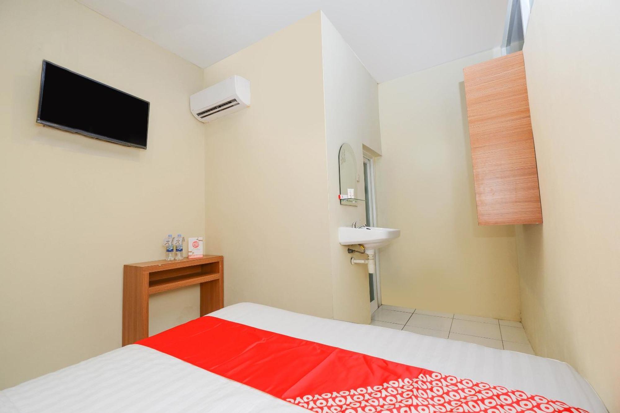 Unta Residence Semarang Luaran gambar