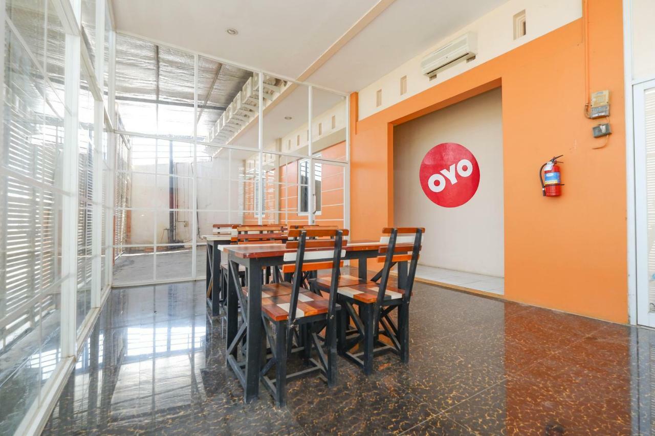 Unta Residence Semarang Luaran gambar