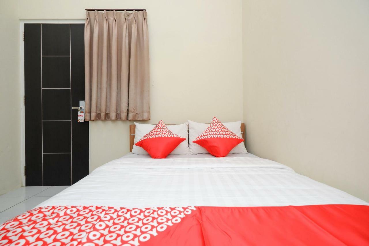 Unta Residence Semarang Luaran gambar